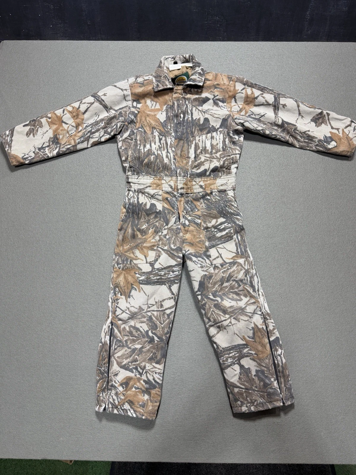 Cabela’s Youth Hunting Coveralls Realtree Size Youth 8