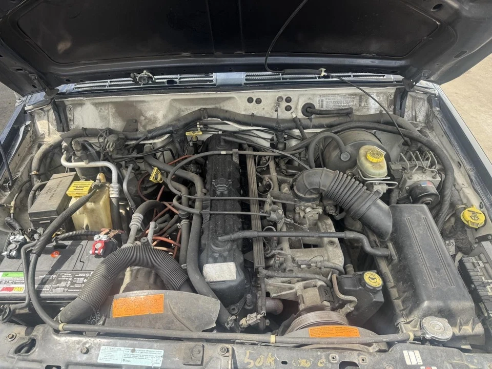 Alternador usado se adapta a: Jeep Cherokee 1997 117 amperios clasificación SAE 90 amperios prueba mínima Foto 2 de 4