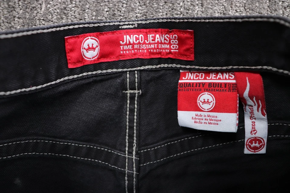 Pantalones de mezclilla de colección JNCO para niños talla 10 (24x24) Bull-dog parche holgados pierna ancha patinador negro Foto 4 de 4