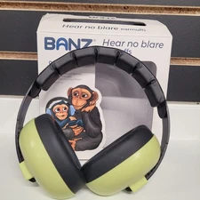 Baby Banz Infant Green Hearing Protection Earmuffs Headphones NIB