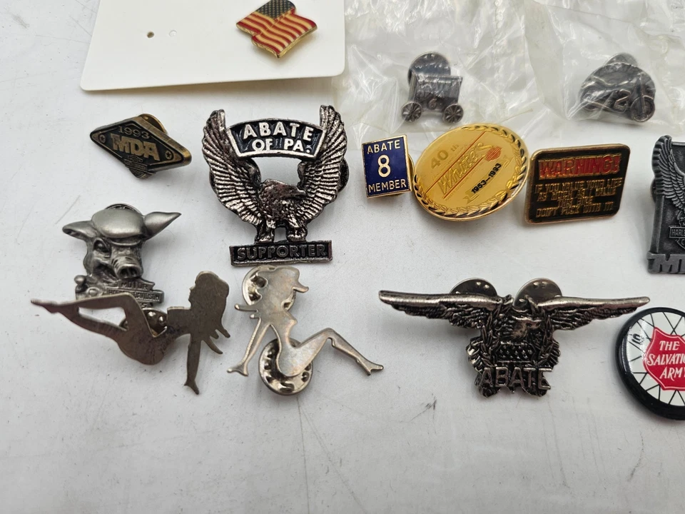 LOTE DE PRENDEDORES CHAQUETA SOMBRERO SOLAPA MOTOCICLETA HARLEY DAVIDSON VINTAGE Foto 2 de 4