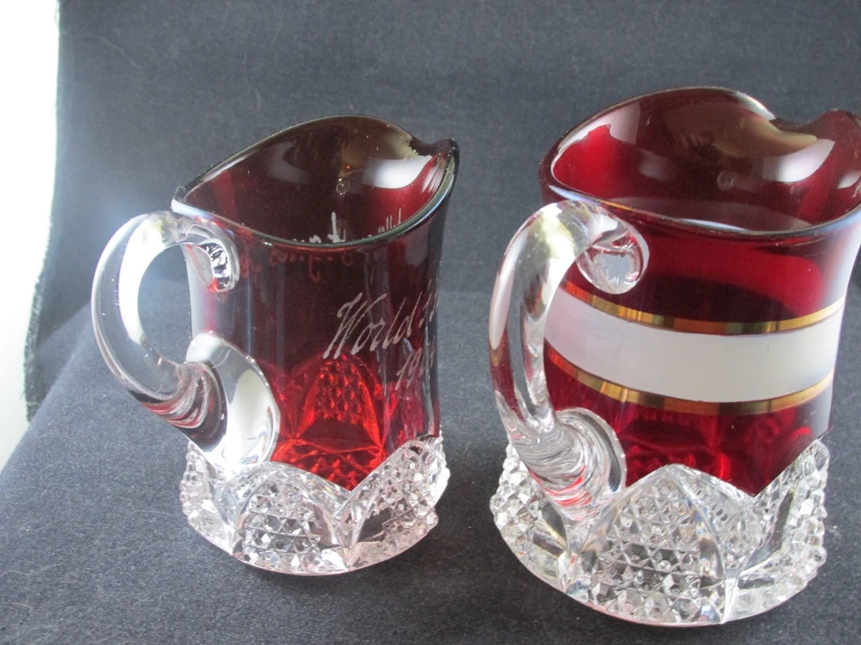 WORLDS FAIR 1904 SOUVENIR RUBY STAINED GLASS PAIR BUTTON ARCHES CREAMERS EAPG - Image 4 of 4