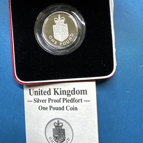 1988 UK Piedfort PROOF ONE POUND COIN Box and COA (F380)