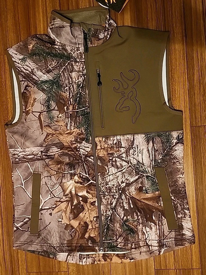NWT Womens Browning Hunting Vest Realtree Regular Fit Sz S/P Scent Control Camo - Image 2 of 4