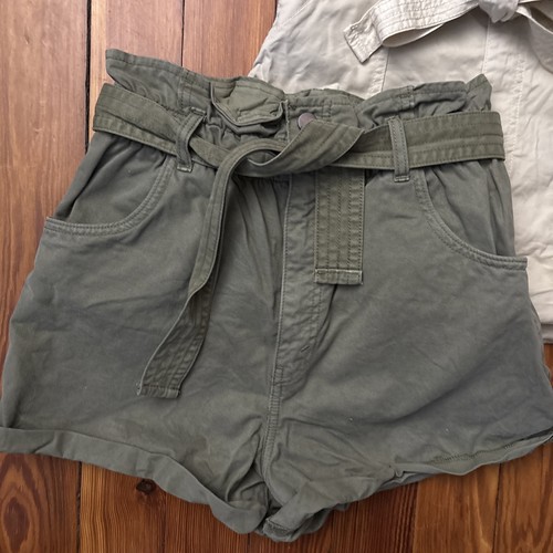 Abercrombie Fitch Women’s Cargo Shorts Belt Roll Tab Hem VTG Y2K Medium 2 Pack - Picture 2 of 12