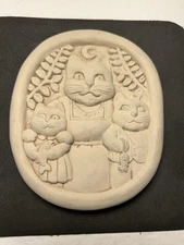 Vintage 1995 George Carruth Mama Cat Stone Plaque Wall Decor 6”