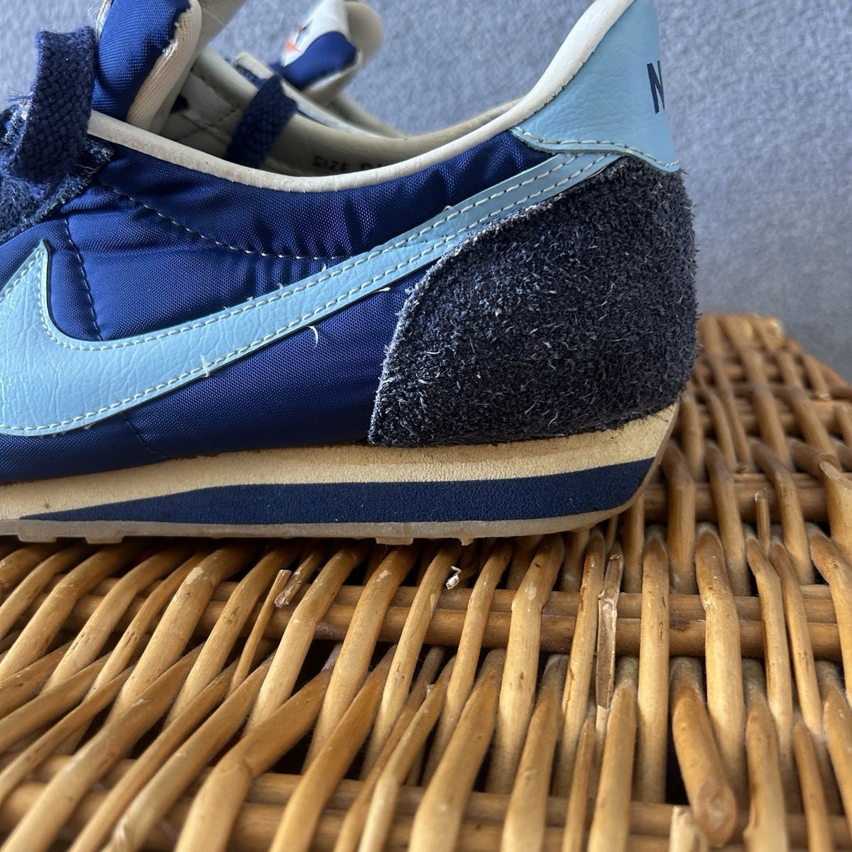 Vintage Nike 1979 Oceania Running Shoes Size 9.5 Blue Waffle