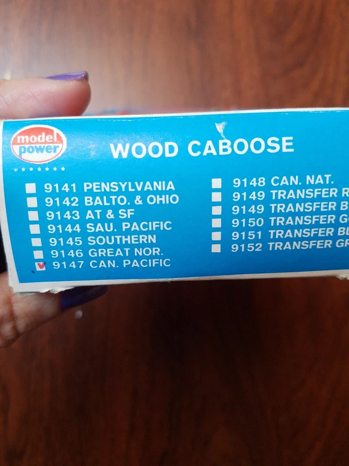 Model Power Wood Caboose 9147 Canadian Pacific kadee coupler new - Image 4 of 4