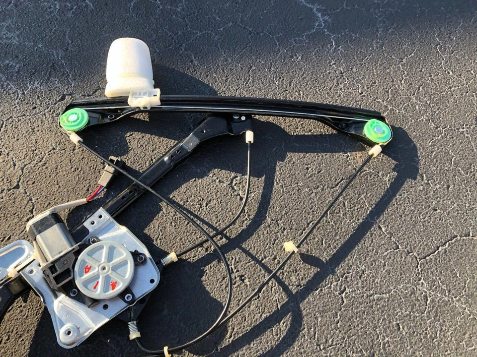 Регулятор стеклоподъемника 1999-04 Oldsmobile Alero 1999-05 Pontiac Grand AM 2 DR - Изображение 3 из 4