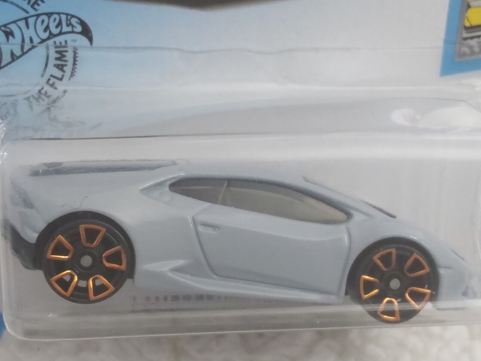 Carrinho Hot Wheels: Lamborghini Huracán (JP9JL) - Mattel