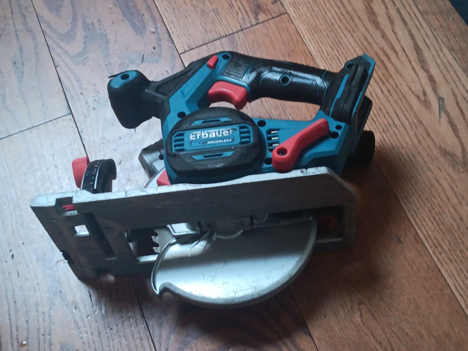 Erbauer ECS18Li 165mm 18V LiIon EXT Brushless Cordless Circular Saw