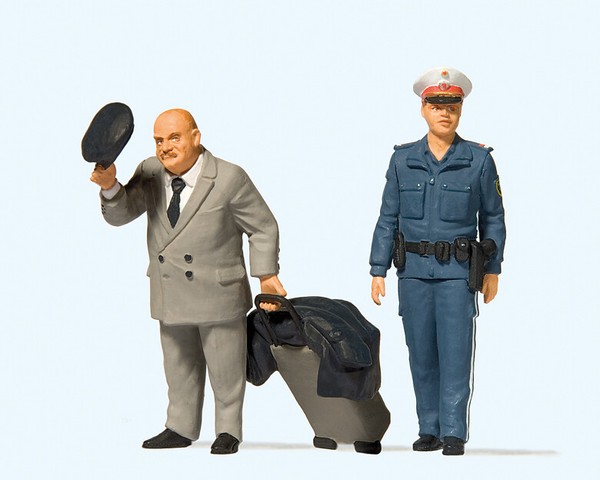 Preiser 44915 Spur G - Reisender Und öSterreichischer Polizistin Neu Und Ovp-image