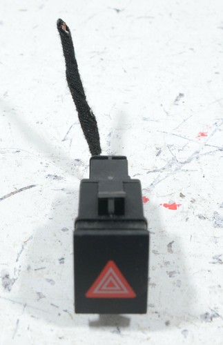 VW Polo 9N3 Bj 05-09 Schalter Warnblinker 6Q0953235A #83166-F131