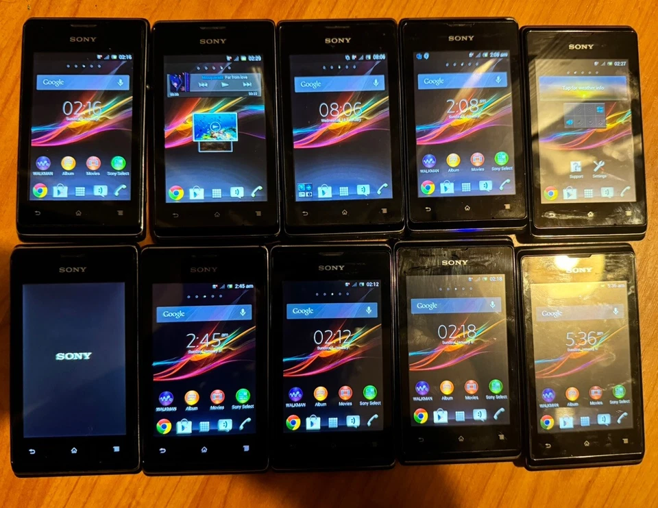 10 X Sony Ericsson XPERIA E C1505 - Black Smartphone - Image 3 of 4