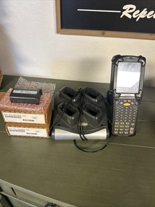 Symbol MC92NO GJOSXERA5WR Long Range Scanner. 3 Batteries(2 Brand New) & Charger