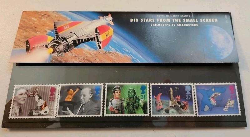 Royal Mail Collectors Club(MNH) with Folder/Stamps"BIG STARS FROM SMALL SCREENS"