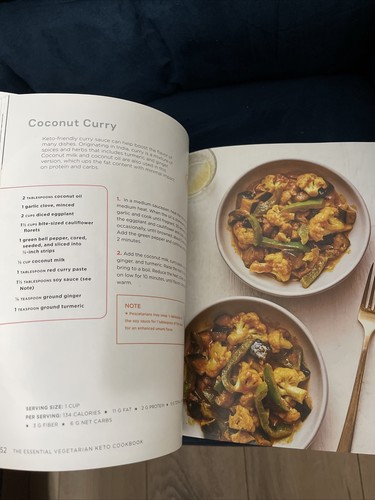 The Essential Vegetarian Keto Cookbook : 65 Low-Carb, High-Fat Ketogenic... - Picture 11 of 12