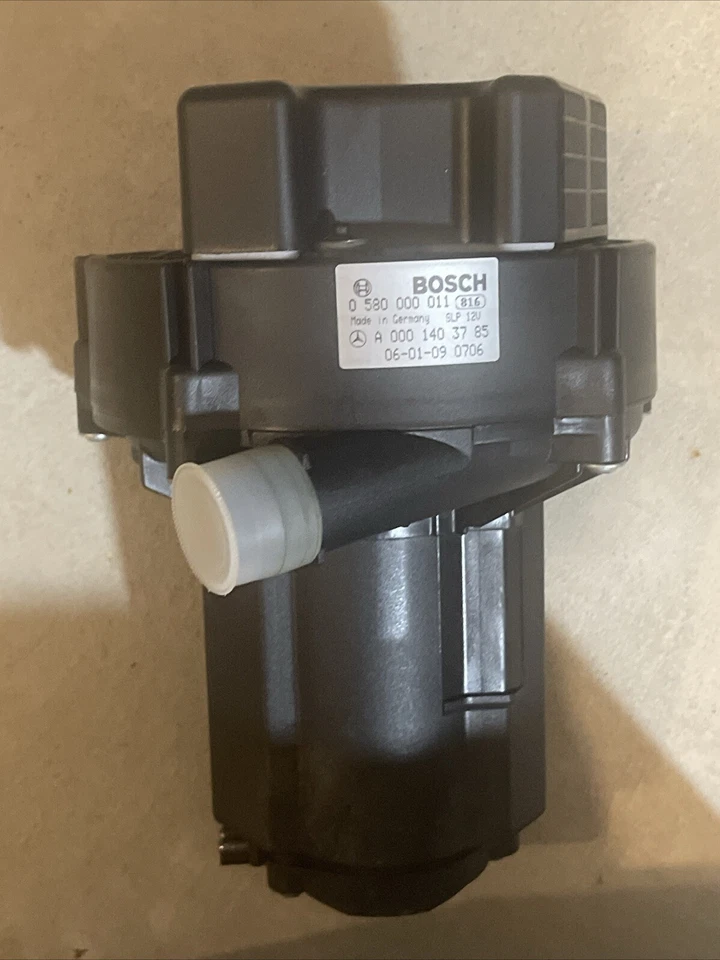 Bomba de aire secundaria genuina MERCEDES BENZ E280 W210 A0001403785 Bosch Foto 2 de 4