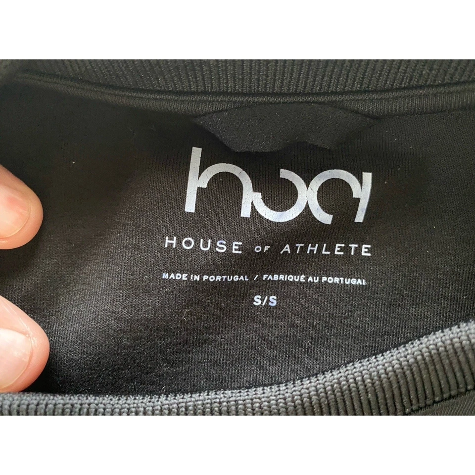 Suéter negro cuello redondo logotipo polar tecnológico unisex de CASA DE ATLETA S Foto 4 de 4