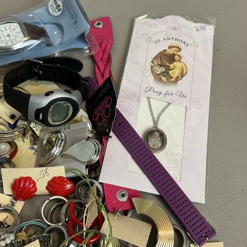 Lote de bisutería pendientes mixtos collares pulseras anillos etc. 4 libras - Imagen 6 de 18