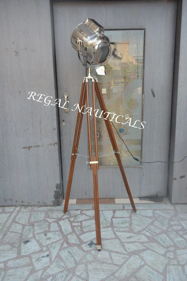 Lámpara de pie decorativa con solapa náutica industrial Hollywood cromada marina Foto 2 de 4