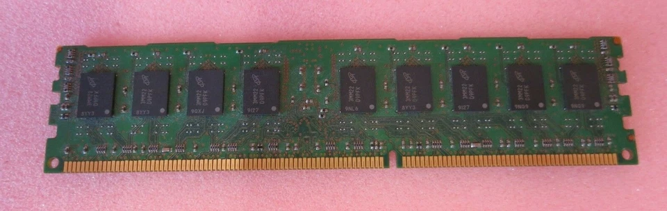 Micron MT18KSF51272PZ-1G4M1FE 647647-071 4GB PC3-10600 DDR3 ECC CL9 240P Memory - Image 2 of 4