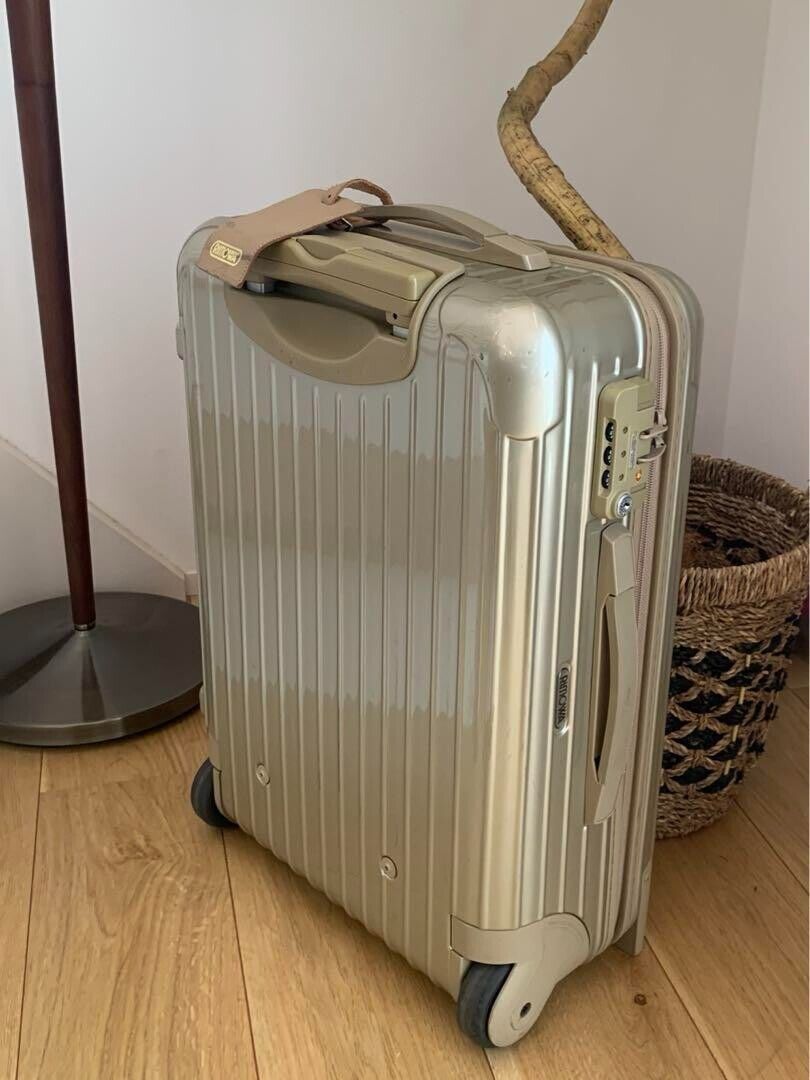 Rimowa United Arrows Ecru 35L Honey Gold 2-wheels Carry Case Rimowa United Arrows Ecru 35L Honey Gold 2-wheels Carry Case
