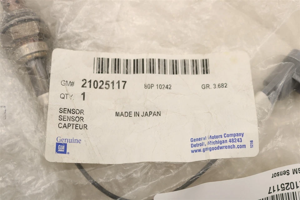 NEW OEM GM O2 Oxygen Sensor 21025117 Saturn SC1 SC2 SL1 SL2 SW1 SW2 1995-2000 - Image 2 of 4