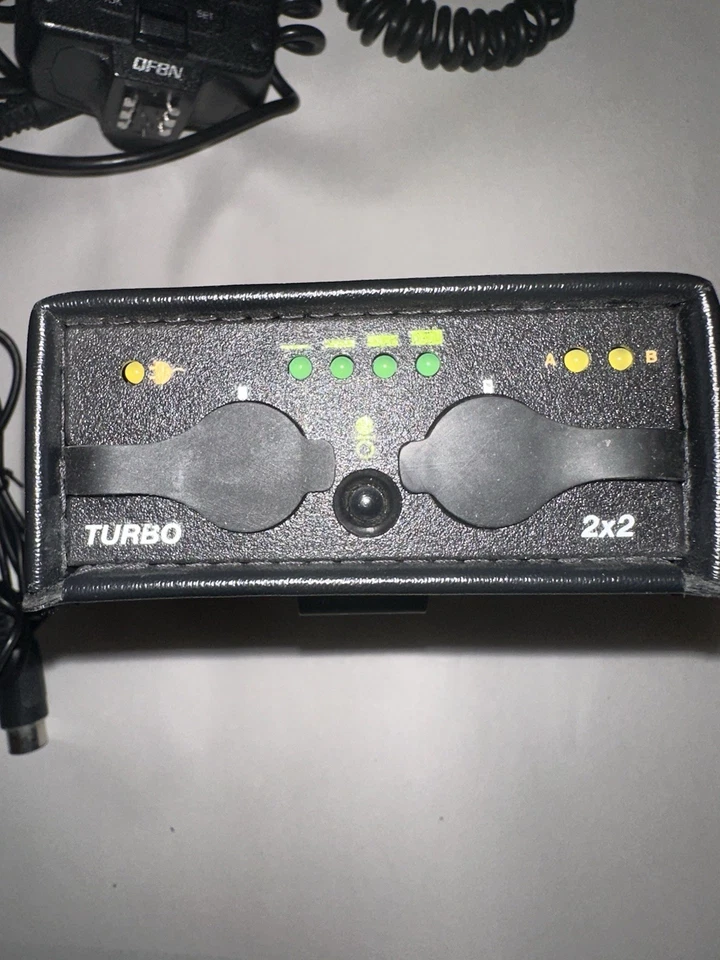 Tested Quantum QFLASH TR10 X2 & QUANTUM 2x2 Battery for Canon Nikon - Image 4 of 4