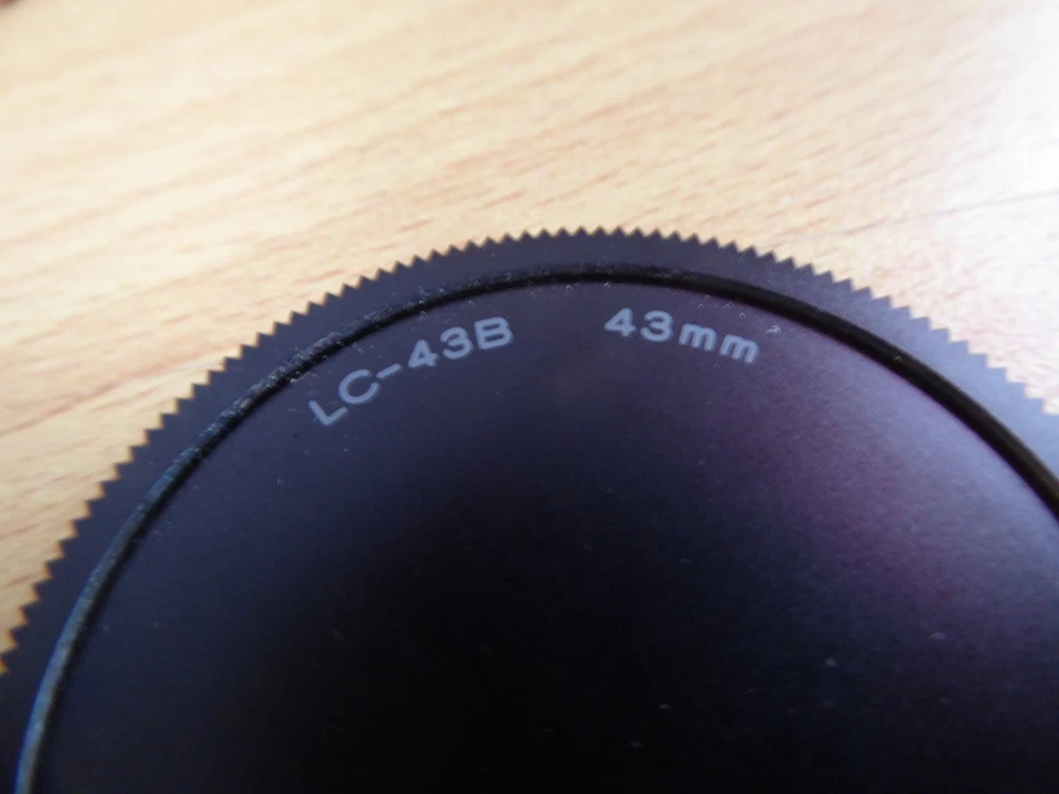 Olympus LC-43B 43mm Lens Cap for 25mm f2.8 Pancake metal version vgc m33/16 - Image 2 of 3