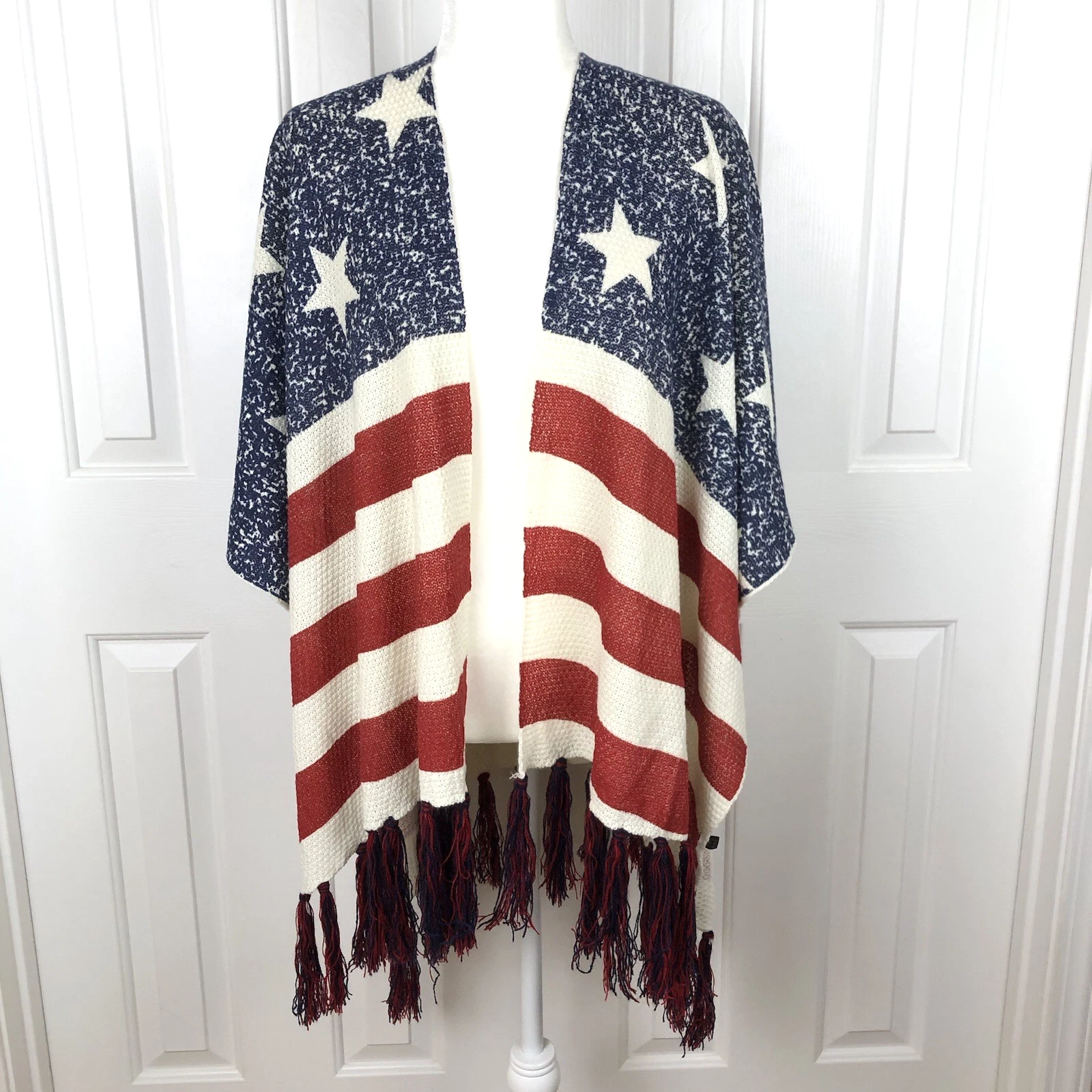 Womens Patriotic Knit Wrap Shawl Poncho American Flag Fringe Festival Chic Ruff