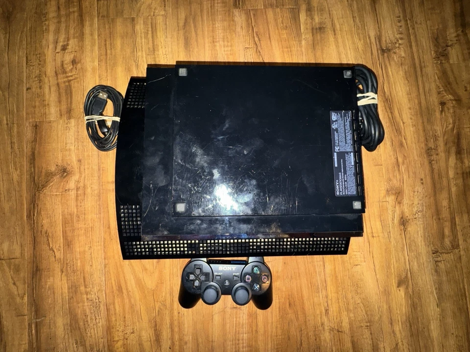 Sony PlayStation 3 PS3 CECHA01 60 GB Console Backwards Compatible W/Controller - Image 2 of 3