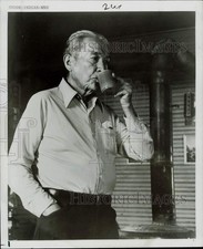 1976 Press Photo Lawrence Nicodemus drinking from his cup - lra13147