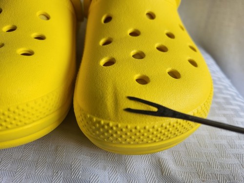 CROCS CLASSIC CLOGS Wmns Sz8 YELLOW w FUZZY FAUX FUR LINING 203591 - Picture 2 of 17