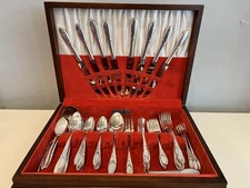 Community Plate  LADY HAMILTON Flatware Silverplate 72 Pieces w/ Case 1932