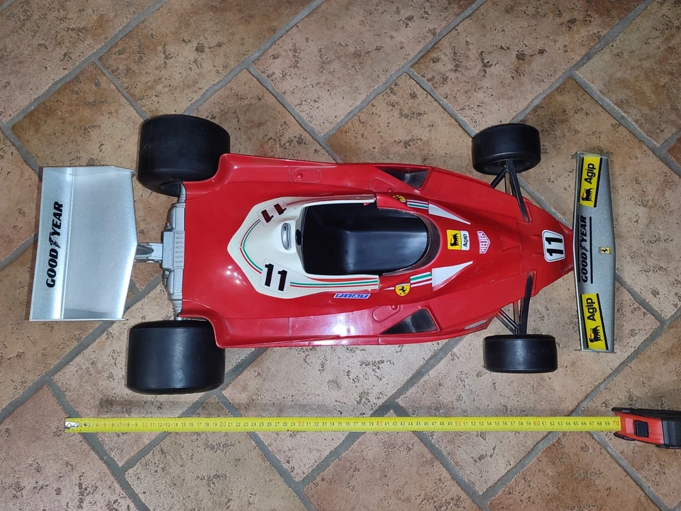 DG  Modellino promozionale Toschi scala 1:6 - 1977 FERRARI 312 T2 - NIKI LAUDA - Immagine 3 di 4