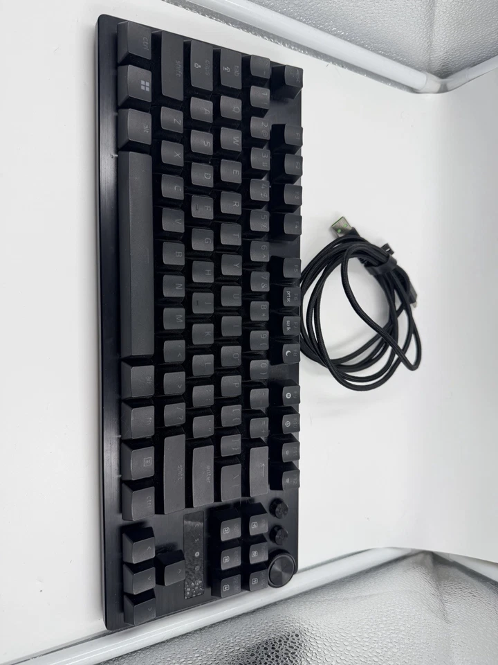 Razer Huntsman V3 Pro TKL Gaming Keyboard Analog Optical Switches – Excellent - Image 2 of 4