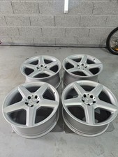 AMG R19 CLS W219 A2194011502 A2194011602