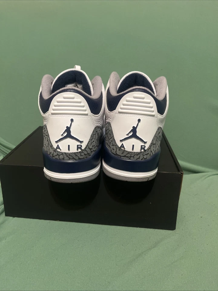 Jordan 3 Midnight Navy Foto 3 de 4