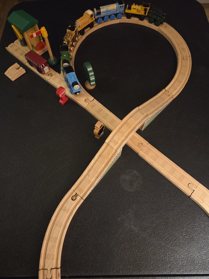 Lote de 8 vías y tren Thomas puente arqueado ferrocarril madera Foto 4 de 4