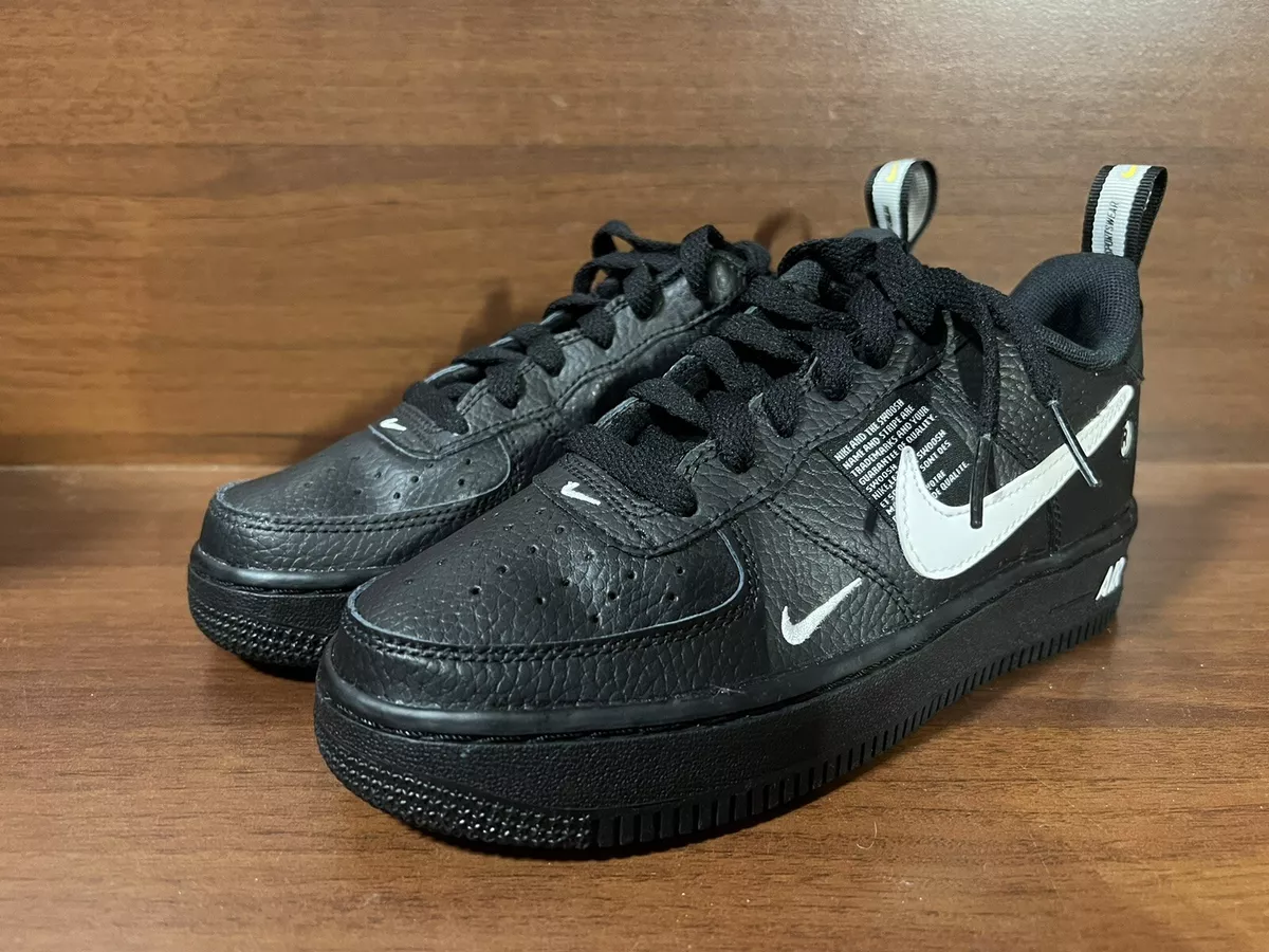 Nike Air Force 1 Utility GS Black White Size 3.5Y AR1708-001 B