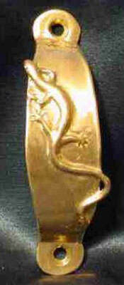 SALAMANDER Vertical Cabinet Pull, Drawer Pull, bronze animal hardware