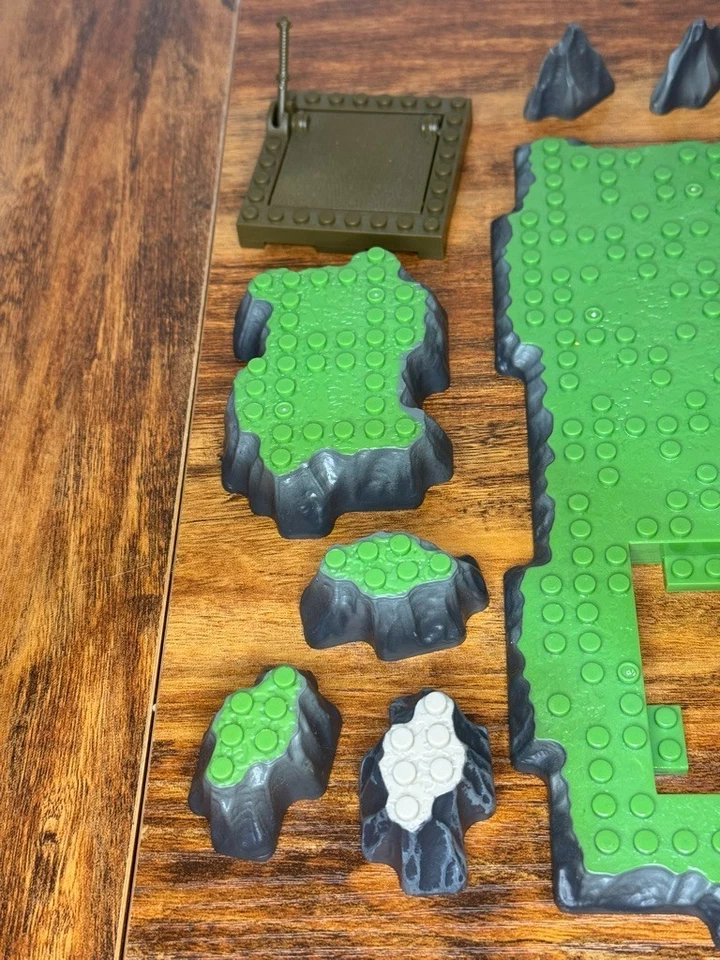 Mega Bloks Dragons Krystal Wars Platforms & Blocks lot of 16 Replacement Parts - Image 3 of 4