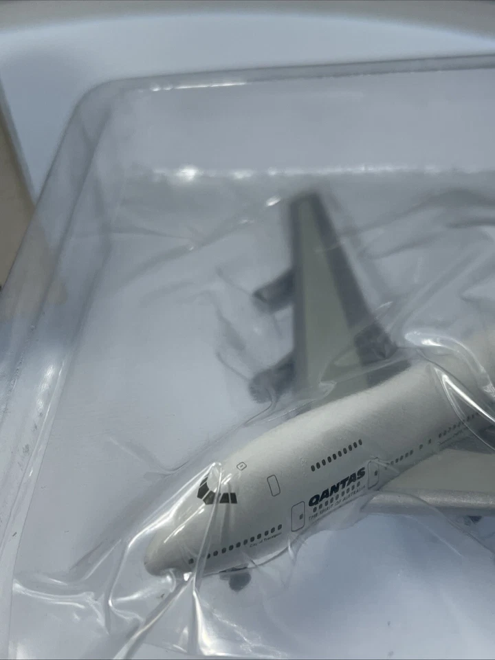 Herpa Wings 1:500 QANTAS Boeing 747-SP 511582 Model Diecast Airplane Jet - Image 3 of 4