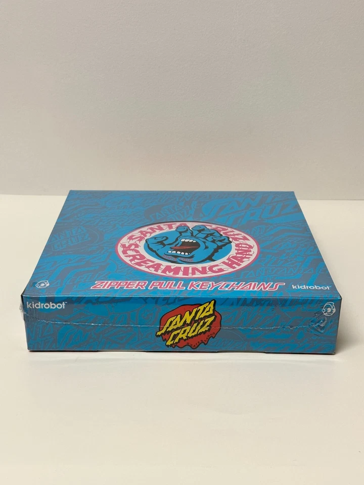 Santa Cruz Screaming Hand Zipper Pull by Kidrobot Brand New Sealed Display Case - Image 3 of 4