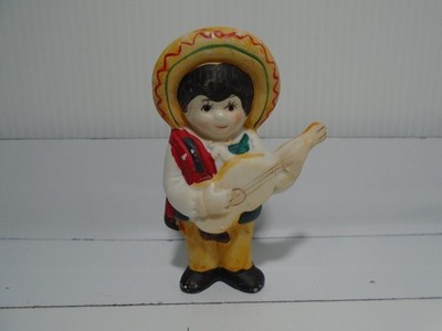 VINTAGE HAND PAINTED PORCELAIN MARIACHI BOY PLAYING GUITAR 3.25'' ORNAMENT UNBRAN