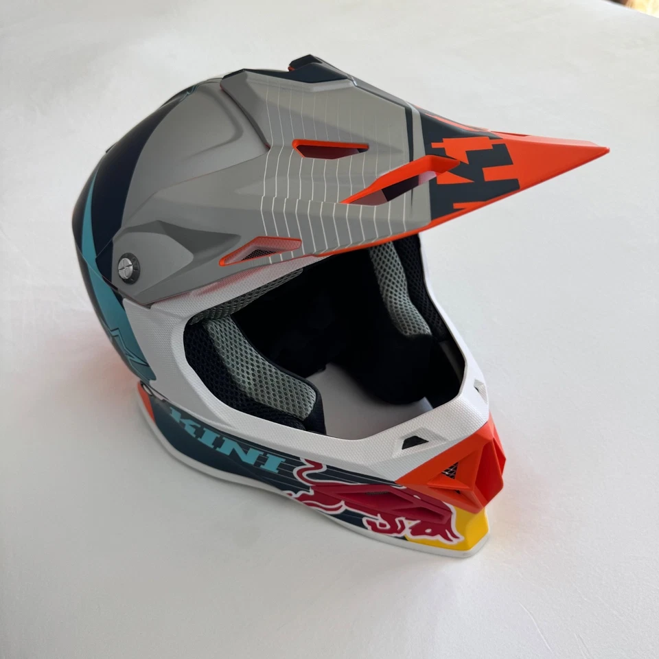 Casco de competición KTM Kini RedBull talla S Foto 4 de 4