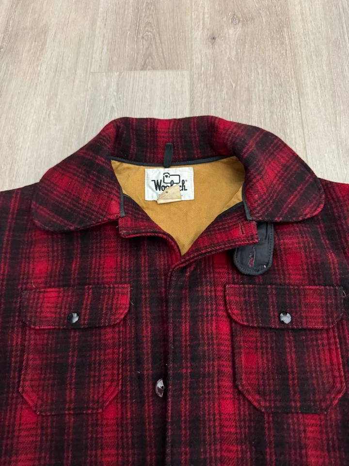 vintage 60s Woolrich Hunting Jacket Men 44 Red Plaid Wool Blend Coat Mackinaw - Image 4 of 4