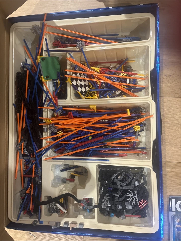 Montaña rusa espiral K'NEX Serpents 2007 5 ft 1118 piezas Imagina construir jugar Foto 4 de 4