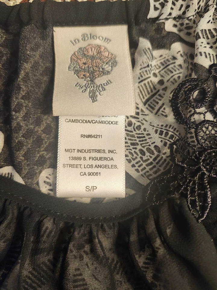 Babydoll de encaje blanco negro In Bloom de Jonquil Chemise floral transparente pequeño Foto 2 de 3